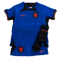 Camiseta Países Bajos Segunda Equipación Replica Mundial 2022 para niños mangas cortas (+ Pantalones cortos)